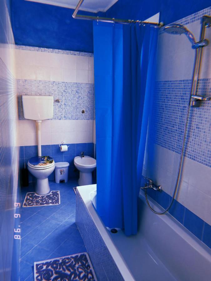 La Casa Del Giglio Hotel Albenga Kültér fotó