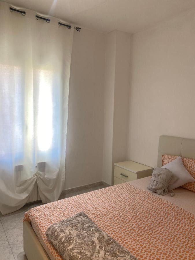 La Casa Del Giglio Hotel Albenga Kültér fotó