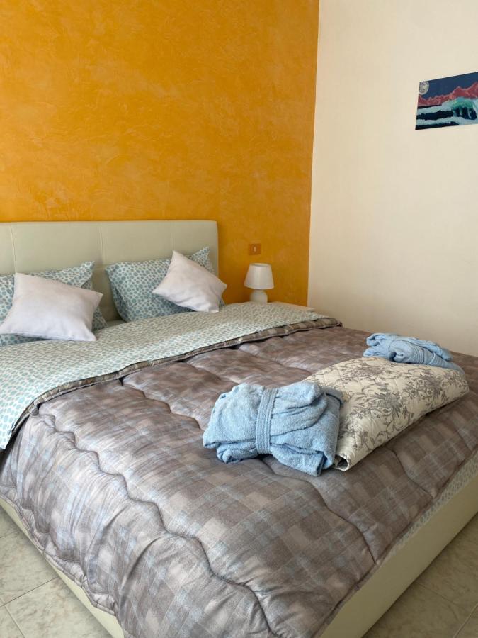La Casa Del Giglio Hotel Albenga Kültér fotó